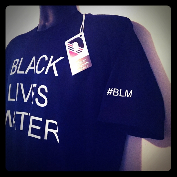 MENS BLACK LIVES MATTER TEE - Picture 4 of 4